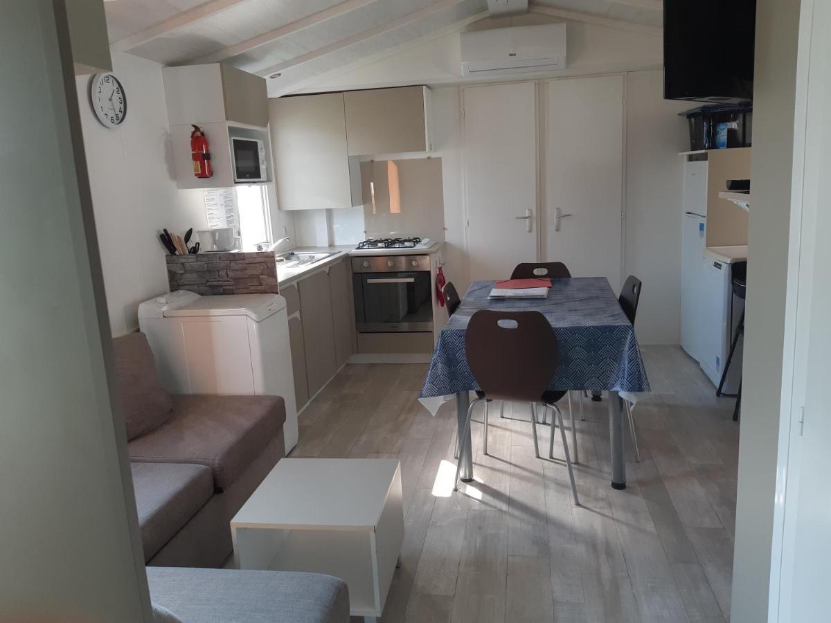 Les Mobiles Homes De La Palmyre Les Mathes Esterno foto