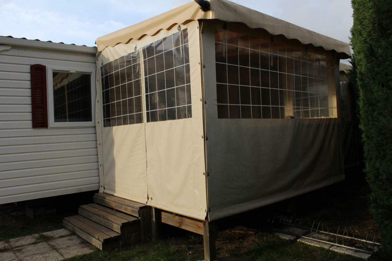 Les Mobiles Homes De La Palmyre Les Mathes Esterno foto
